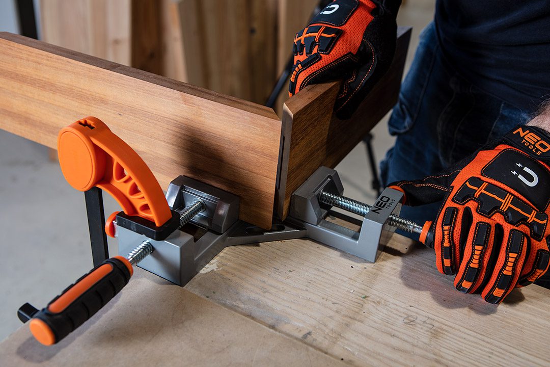 Neo Tools Струбцина, кутова, алюмінієва, дві напрямні 45-491 Neo Tools Струбцина, кутова, алюмінієва, дві напрямні 45-491