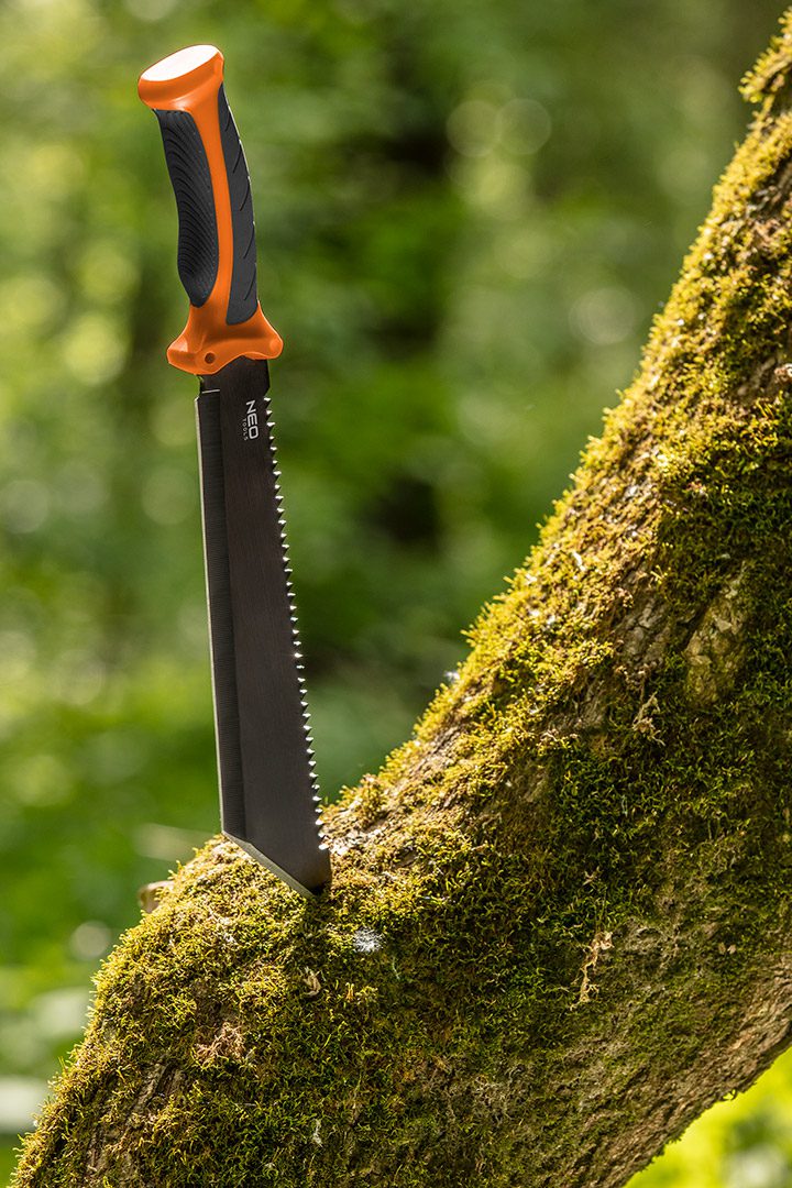 Neo Tools 63-117 Мачете Full Tang, 40см, лезо 25.5см, 3Cr13, ручка ABS+TPR, пила на обусі, нейлоновий чохол Neo Tools 63-117 Мачете Full Tang, 40см, лезо 25.5см, 3Cr13, ручка ABS+TPR, пила на обусі, нейлоновий чохол