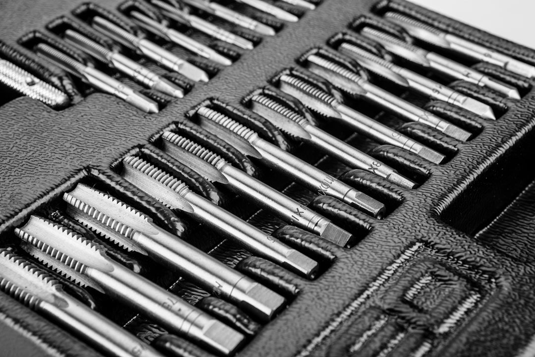Neo Tools Плашки та мітчики, набір 31шт, M3-M12 Neo Tools Плашки та мітчики, набір 31шт, M3-M12